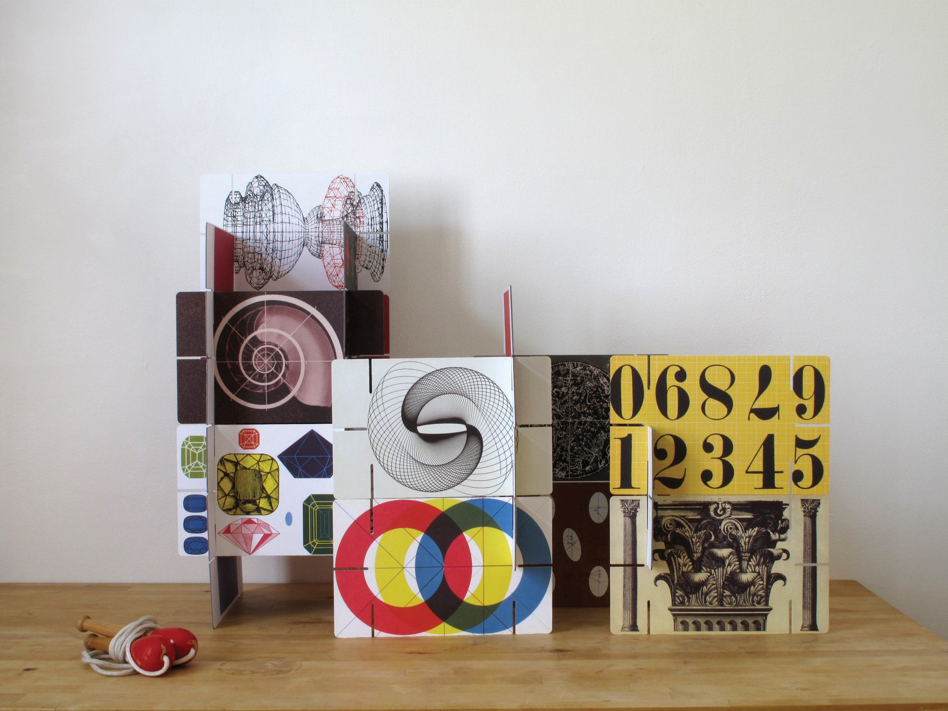 House of Cards Medium por Charles y Ray Eames| Design – monpetitart